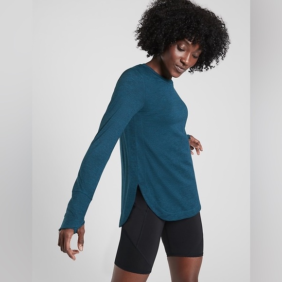 Athleta Tops - Uptempo Athleta Long Sleeve